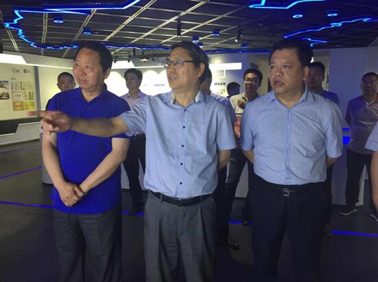 我院院長李文輝一行赴赤峰市調研高新區“以升促建”工作進展