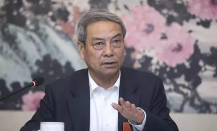 陳錫文：中國農(nóng)村還有5.7億人，判斷鄉(xiāng)村情況要靠科學(xué)統(tǒng)計而不是返鄉(xiāng)故事！